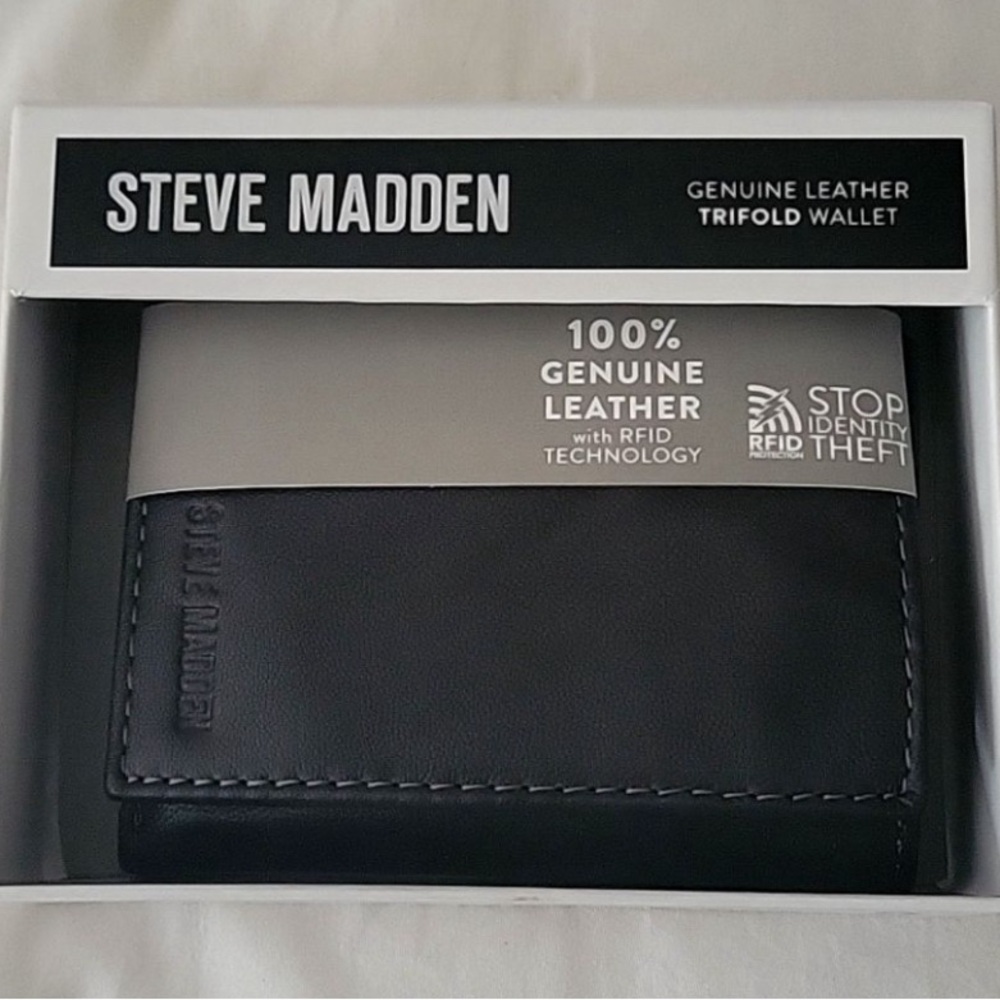 NWT in box Steve Madden Wallet